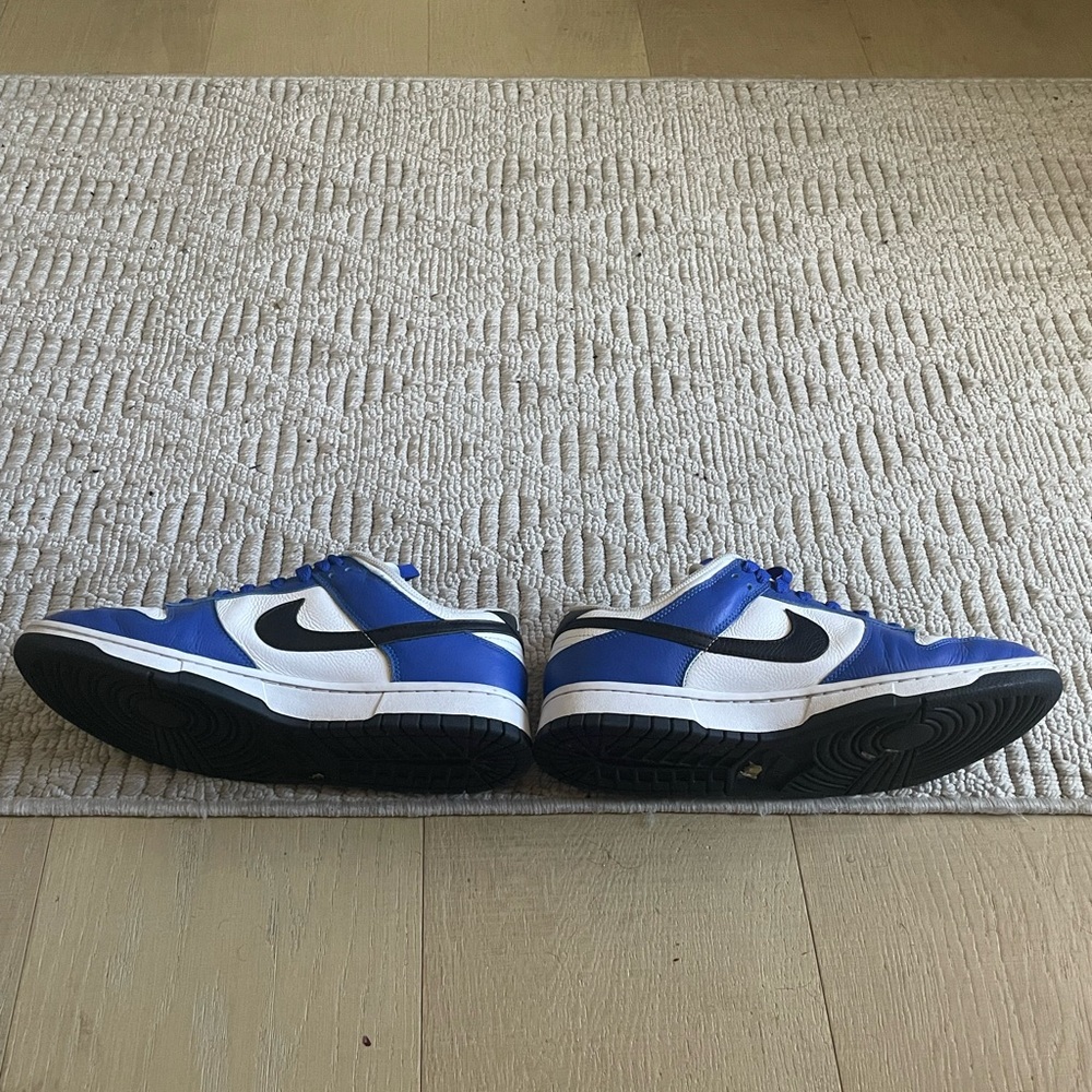Nike dunks white and blue and black custom pair - Picture 2 of 5